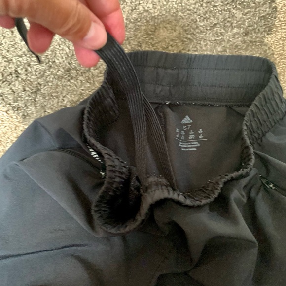 Woman’s Adidas Black Aeroready Running Shorts size S 7” - Picture 6 of 7